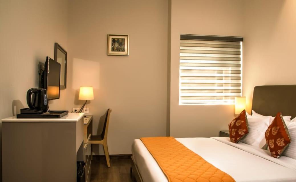 The Mayberry -A Bergamont Group Of Hotels Tiruppur Zewnętrze zdjęcie